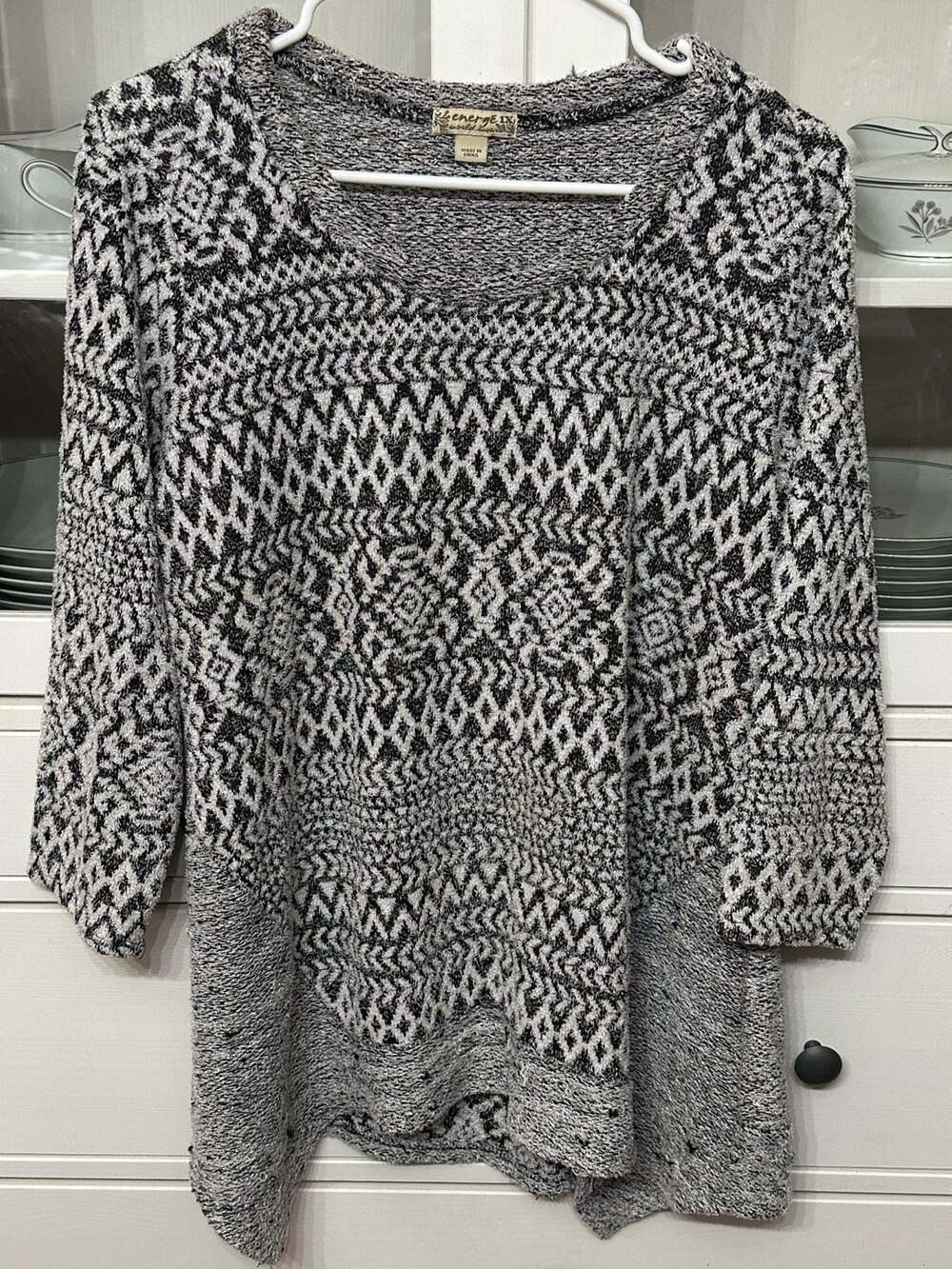 Womens One World XL Dark & Light Gray Aztec Long Sleeve SharkBite Hem Sweater
